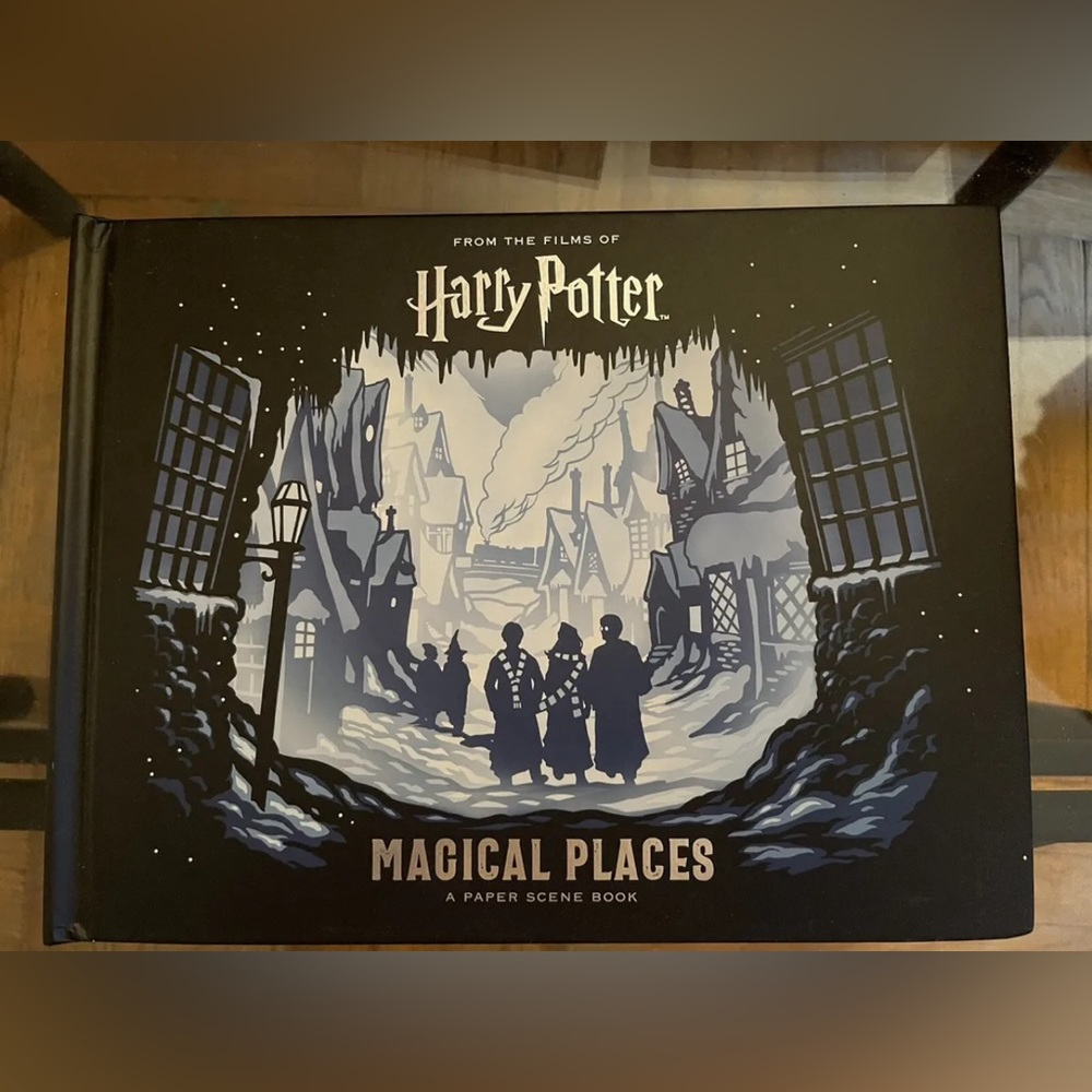 FROM THE FILMS OF Harry Potter MAGICAL PLACES Paper Scenes Book